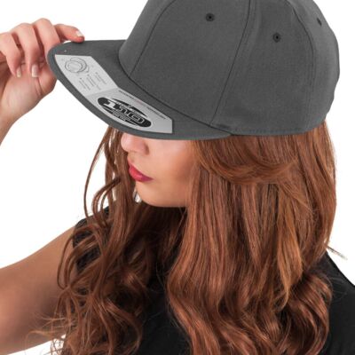 110 Fitted snapback Thumbnail